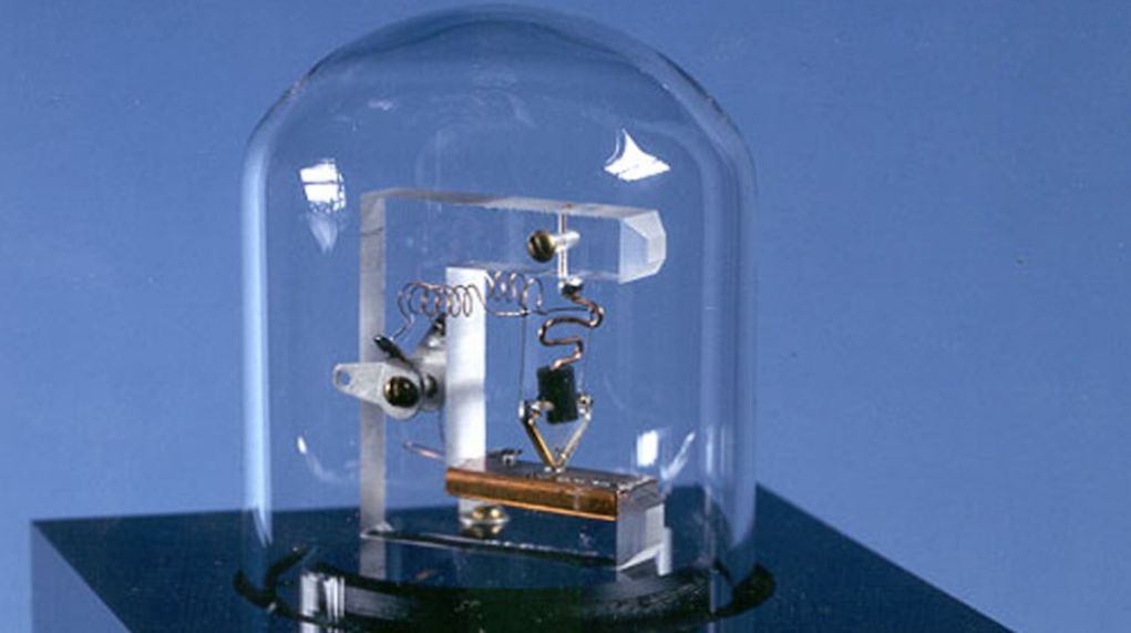 sozdan-tranzistor-iz-odnoy-molekulyi1